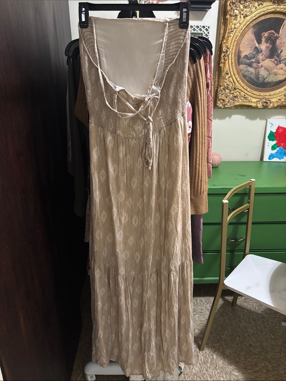 Universal Threads - Picture 3 of 4